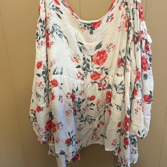 Torrid Ivory Floral Gauze Button Cold Shoulder Bell Sleeve Top - Picture 7 of 9